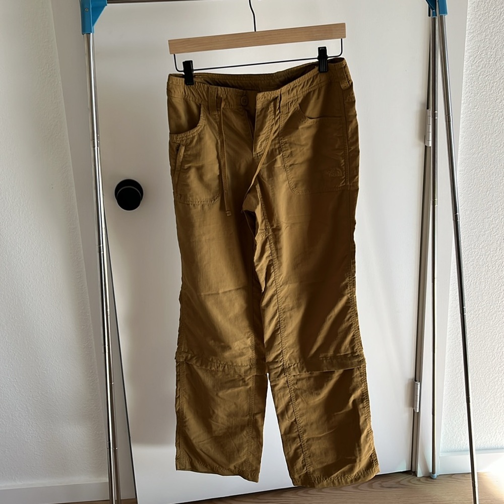 North Face Adjustable Length Hiking Pants – Zip-Off & Lightweight